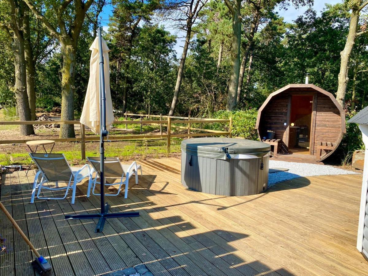 Luxe Finse Kota Met Jacuzzi En Saunabarrel De Zandhoef 일서 외부 사진